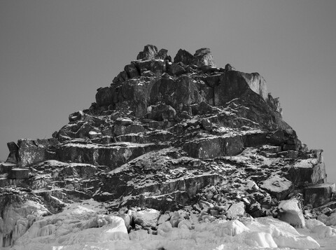 stone - © Maud Rémy-Lonvis