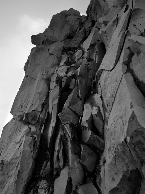 stone - © Maud Rémy-Lonvis