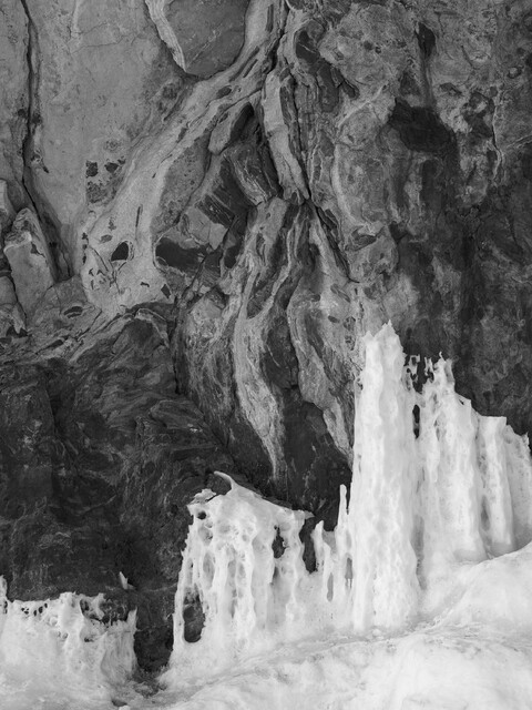 stone - © Maud Rémy-Lonvis