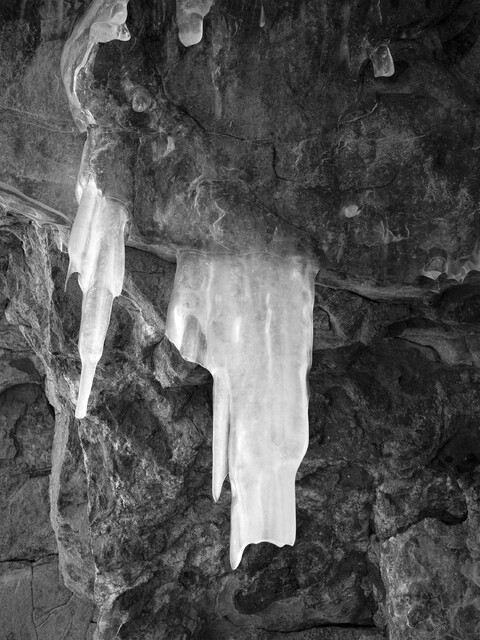 stone - © Maud Rémy-Lonvis