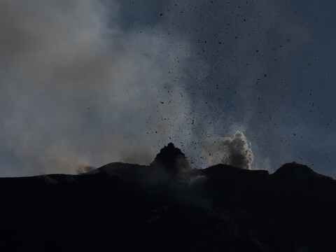 volcano - © Maud Rémy-Lonvis