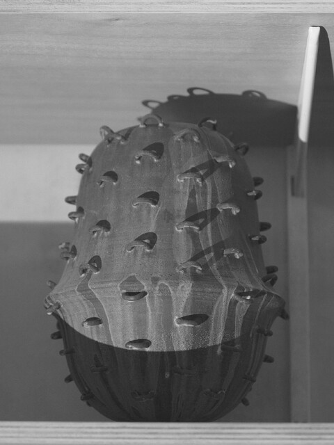 dans l&#8217;atelier de han chiao with bureau kayser - © Maud Rémy-Lonvis