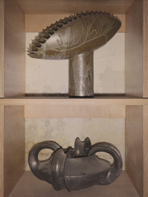 dans l&#8217;atelier de han chiao with bureau kayser - © Maud Rémy-Lonvis