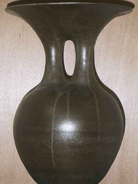 dans l&#8217;atelier de han chiao with bureau kayser - © Maud Rémy-Lonvis