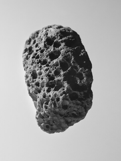 stone - © Maud Rémy-Lonvis