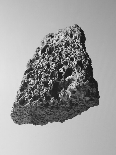 stone - © Maud Rémy-Lonvis